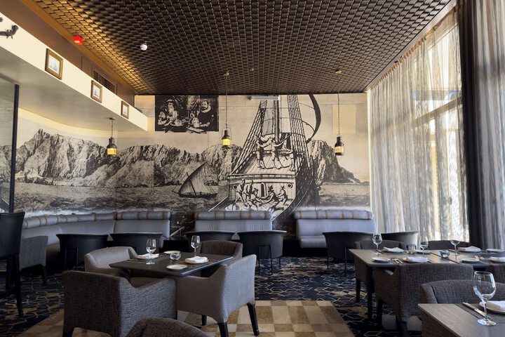 Dining 42 of 56