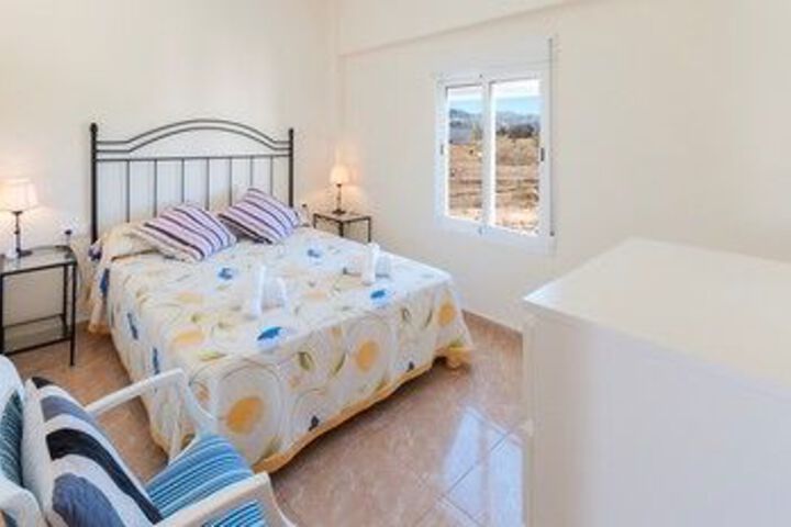 Room 8 of 17