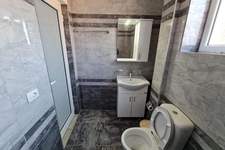 Room 12 of 15