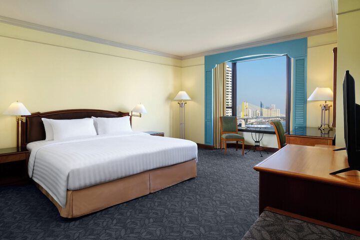 Room 62 of 176