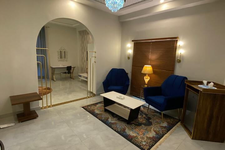 Room 5 of 27
