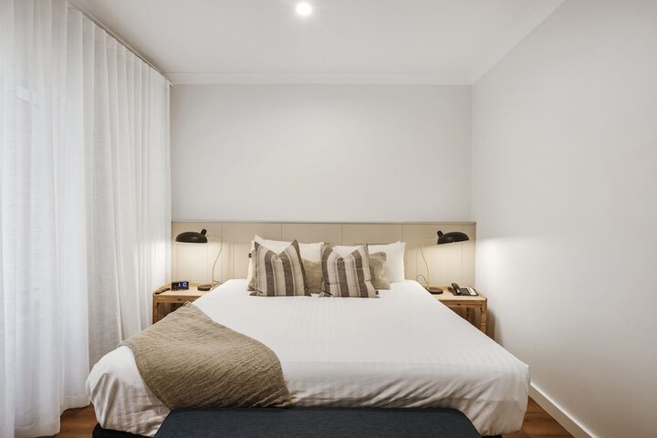 Room 5 of 129