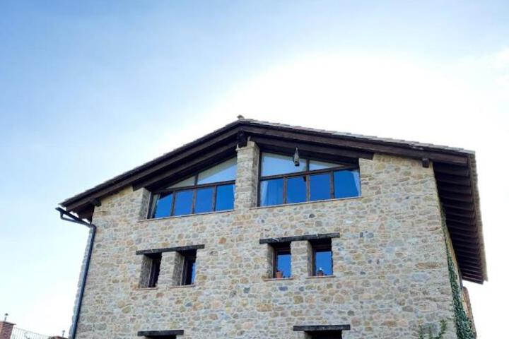 Masia de la Serra de la Cogulla