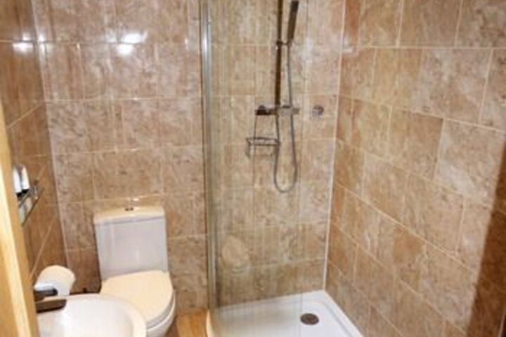 Room 3 of 25