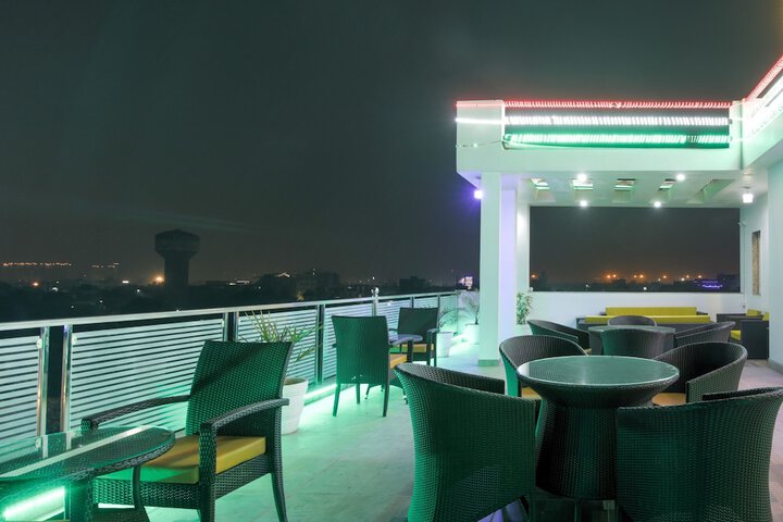 Hotel 53 of 55