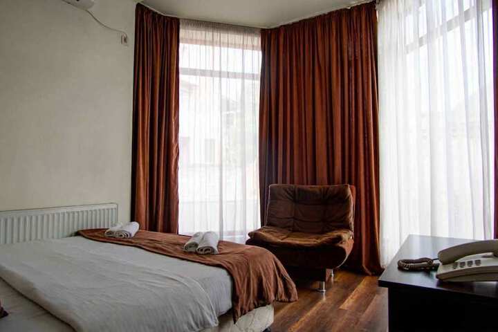 Room 22 of 87
