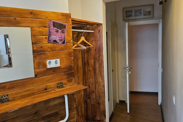 Room 30 of 71