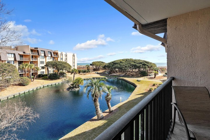 Terrace/Patio 19 of 61