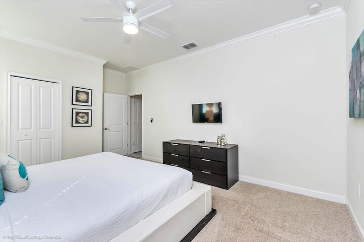 Room 7 of 67
