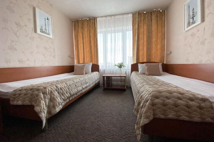 Room 80 of 102