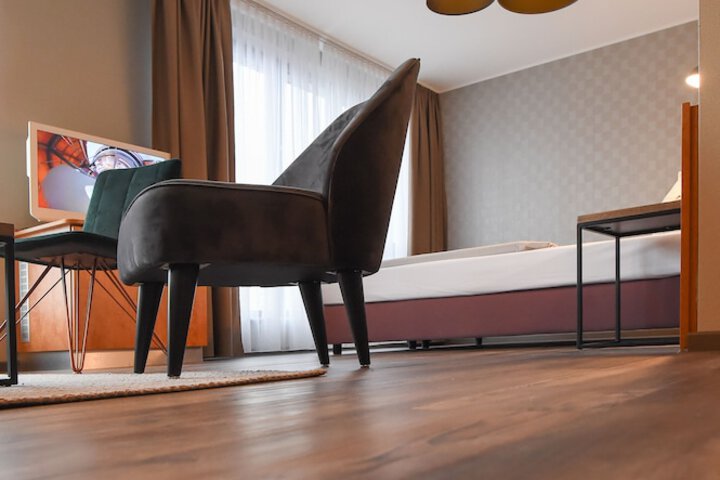 Room 6 of 29