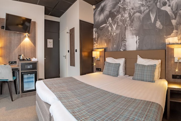 Room 34 of 74