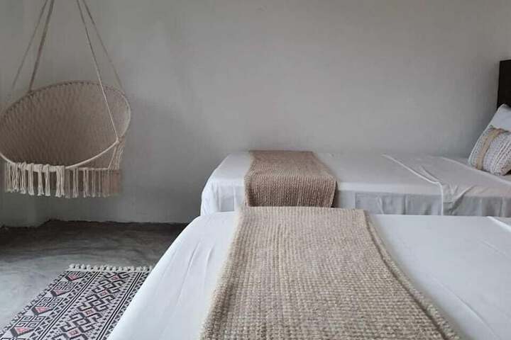 Room 13 of 41