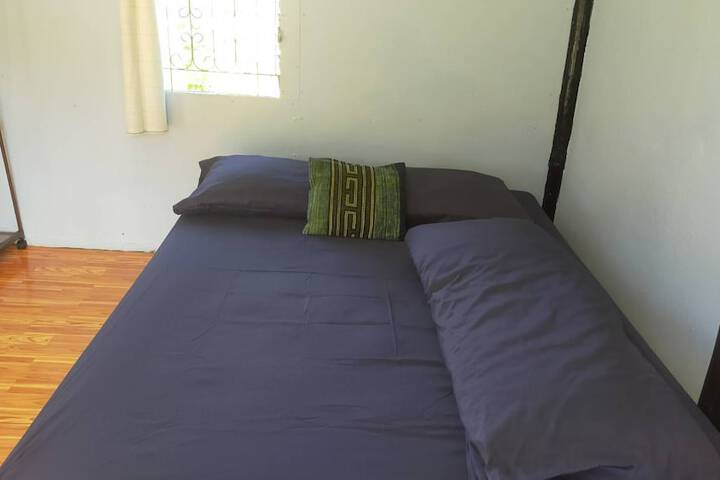 Room 9 of 25