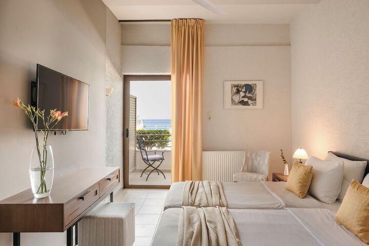 Room 9 of 29