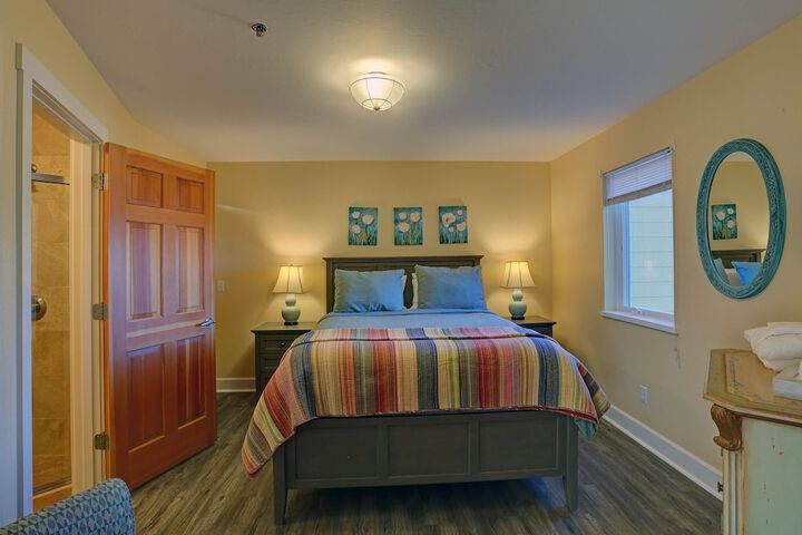 Room 42 of 184