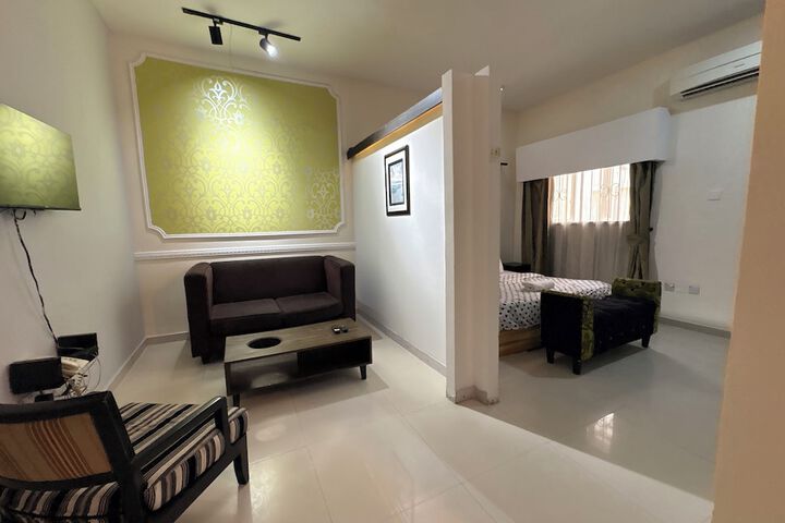 Room 163 of 288