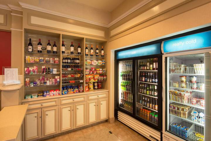 Snack bar