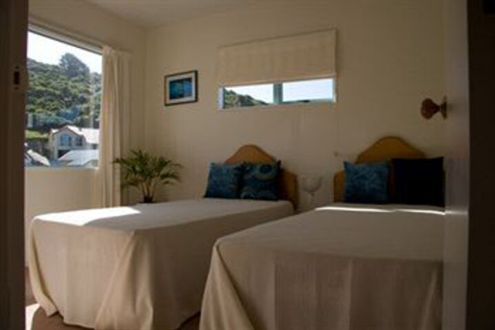 Room 7 of 24