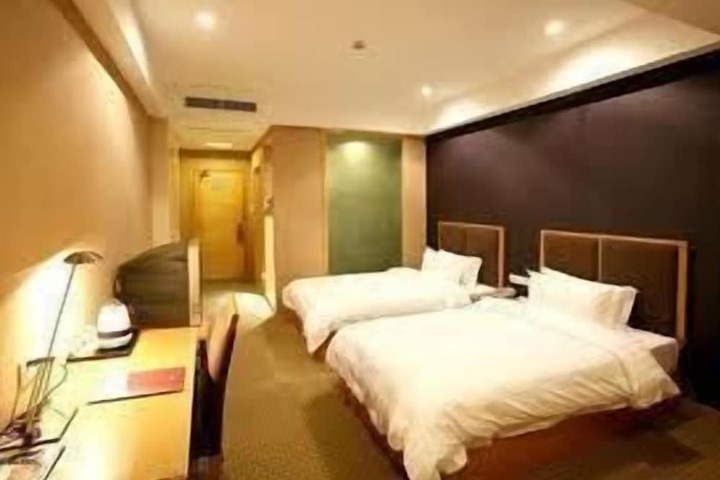 Room 15 of 60