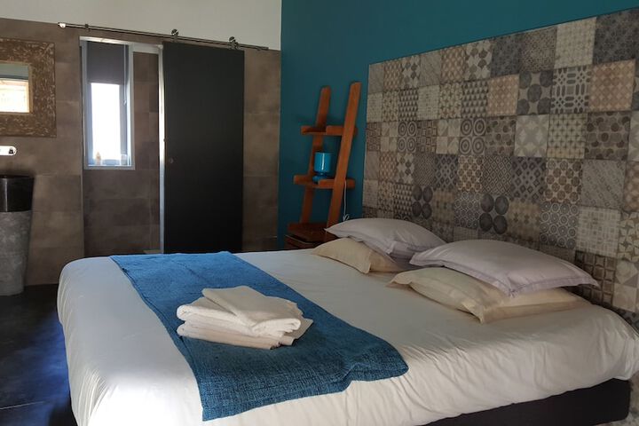 Room 4 of 39