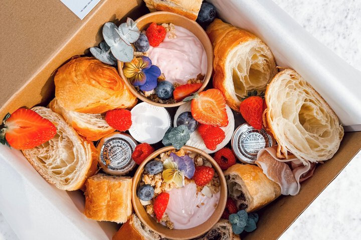 Breakfast/Coffee Service 80 of 126