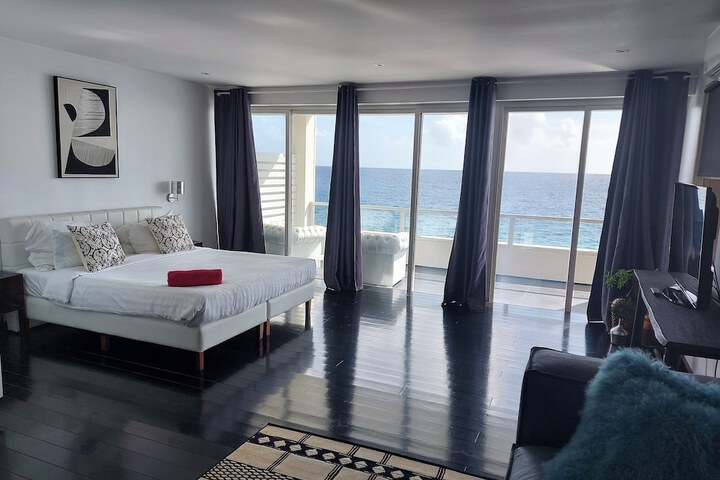 Room 49 of 128