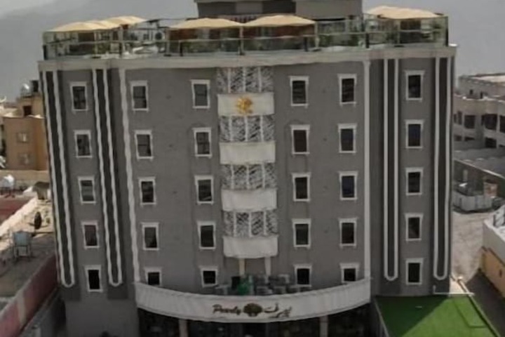 Hotel 27 of 32