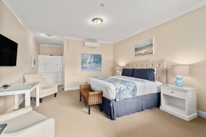 Room 30 of 79