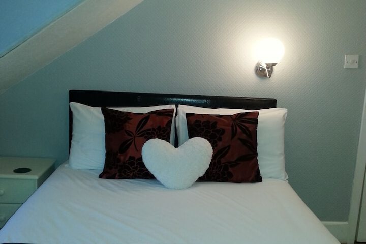 Room 14 of 43