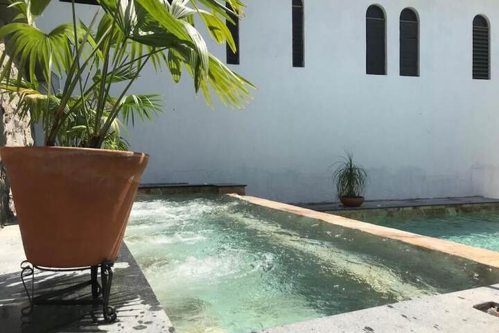 Pool 17 of 26