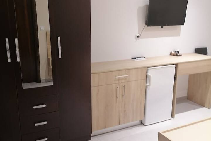 Room 16 of 66
