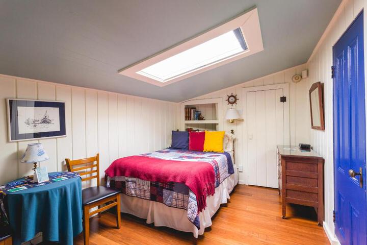 Double Bed (3 of 10)