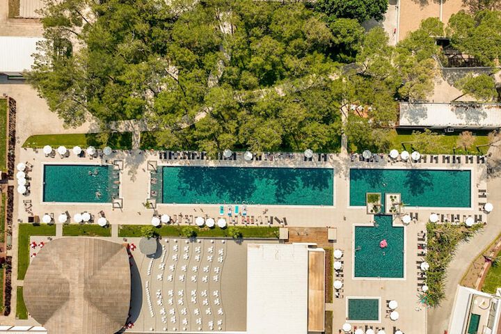 Pool 42 of 88