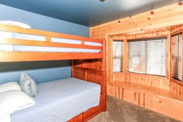 Room 42 of 112
