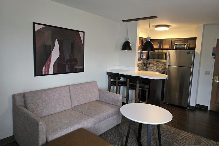 Room 27 of 53