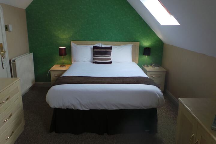 Room 8 of 53