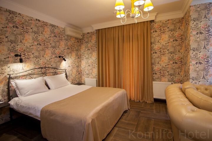 Room 16 of 81