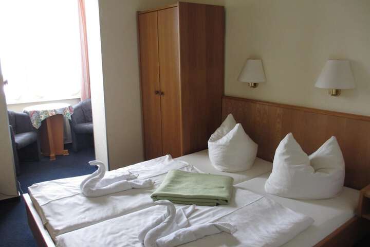 Room 8 of 53