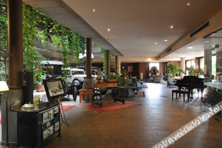 Hotel Interior 19 of 37