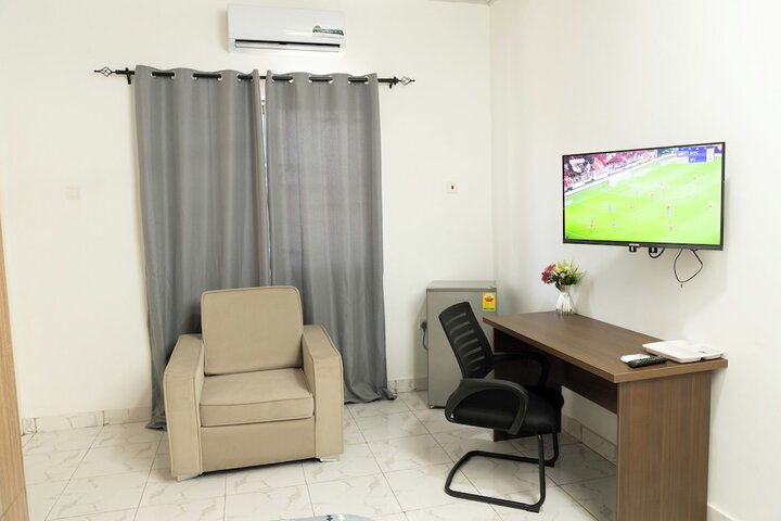 Room 12 of 29