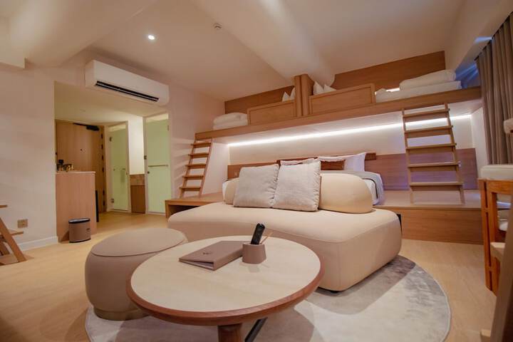 Room 29 of 59