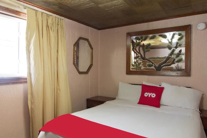 2 Queen Beds (9 of 13)