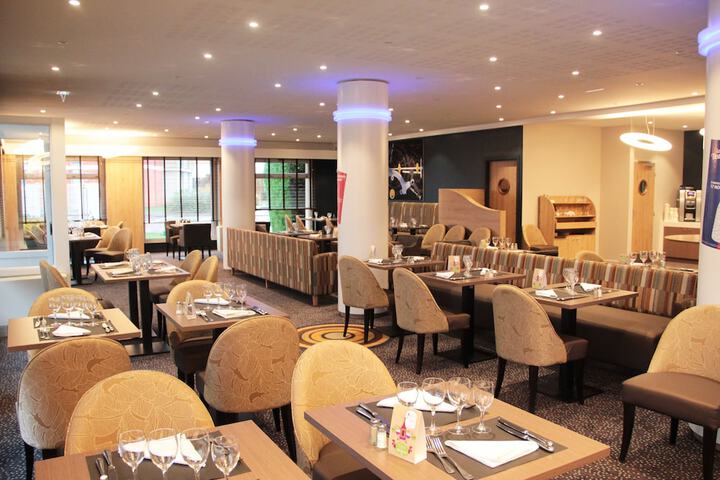Dining Photos