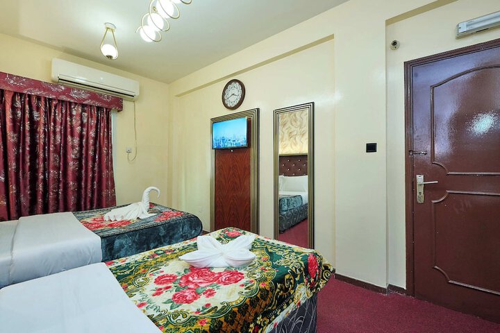 Room 5 of 27