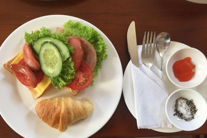 Breakfast/Coffee Service 24 of 36
