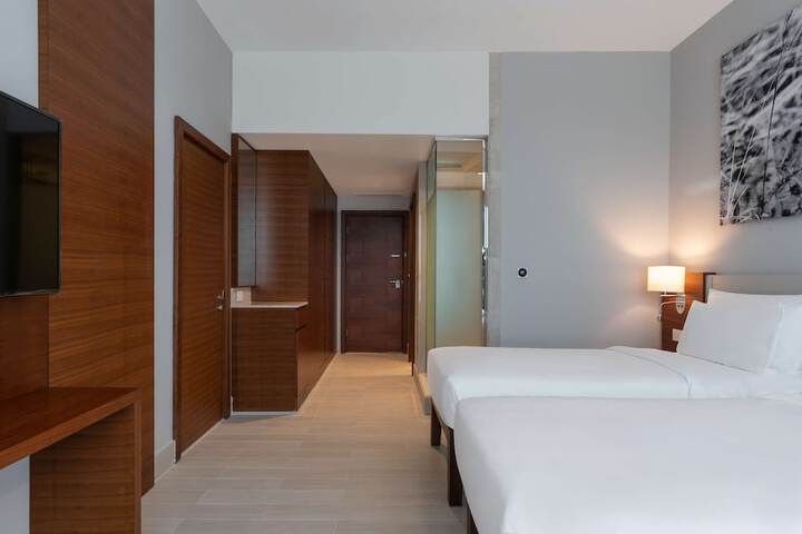 Room 36 of 108