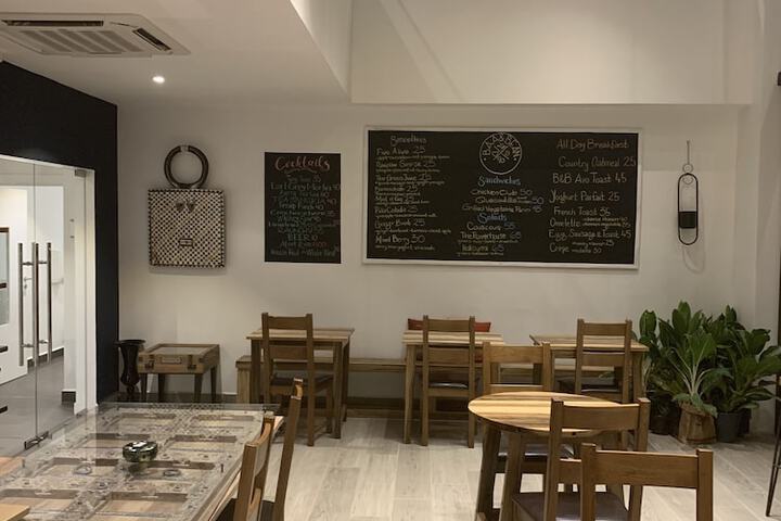 Dining 54 of 87