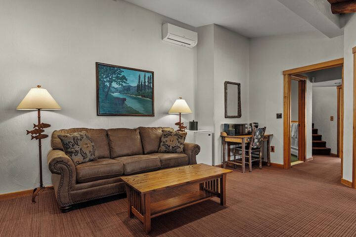 Room 48 of 149