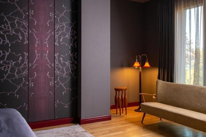 Room 100 of 257